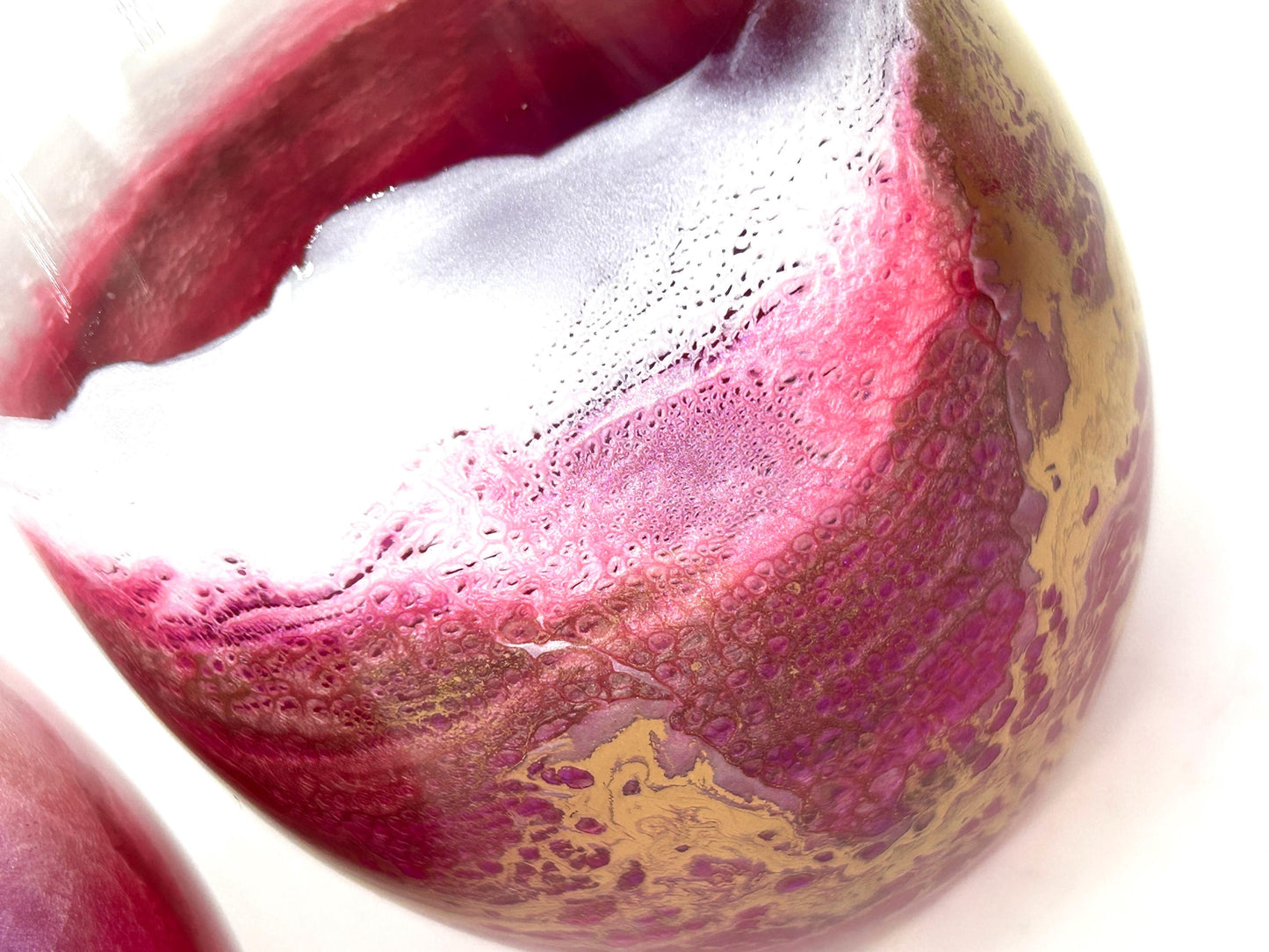 Magenta Pink and Gold Waves Stemless Wine Glass Set of Two Customize 18 Ounce