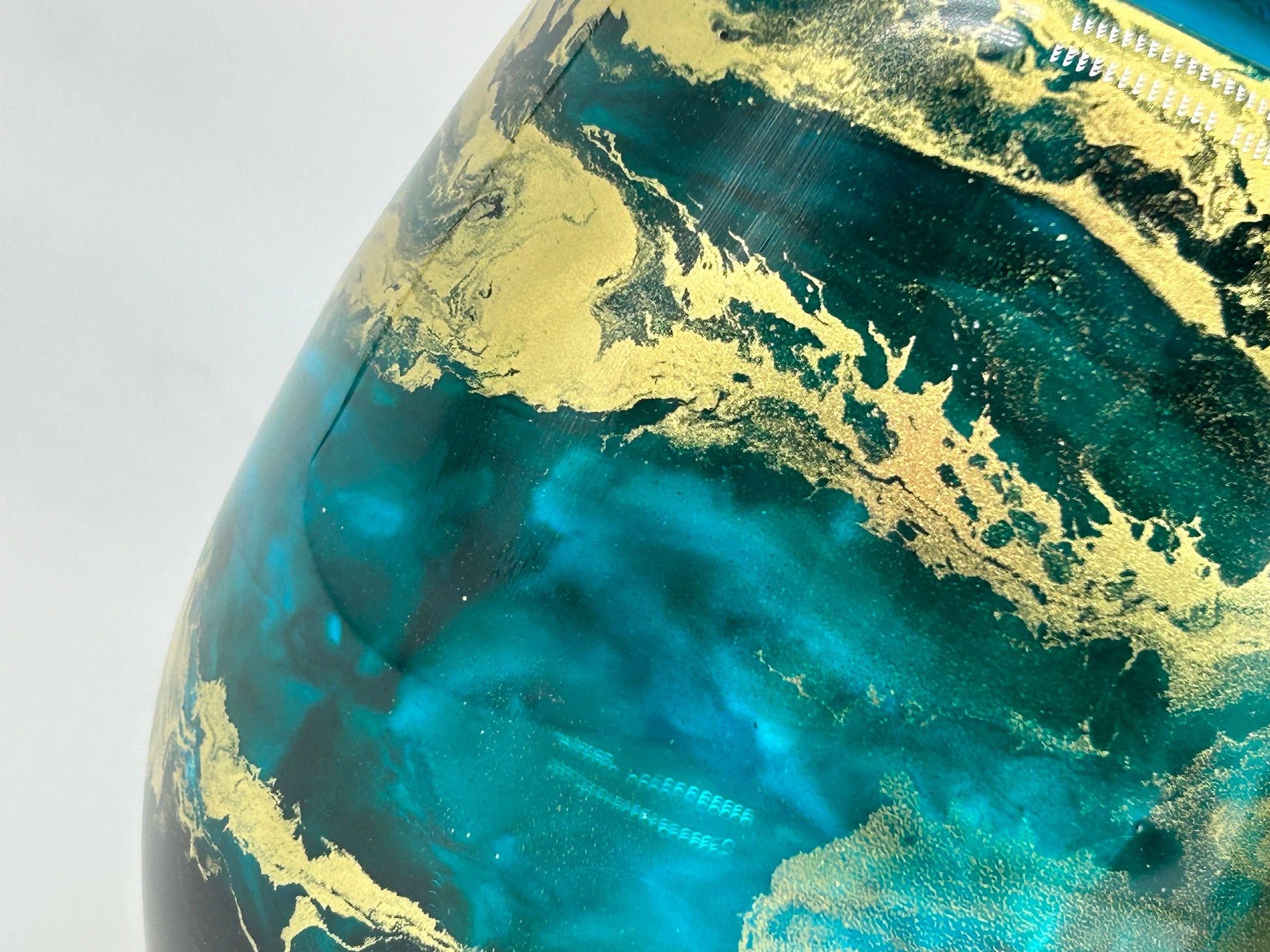 Teal Turquoise and Gold Resin Art Stemless Wine Glass Set of Two Customize 18 ounce