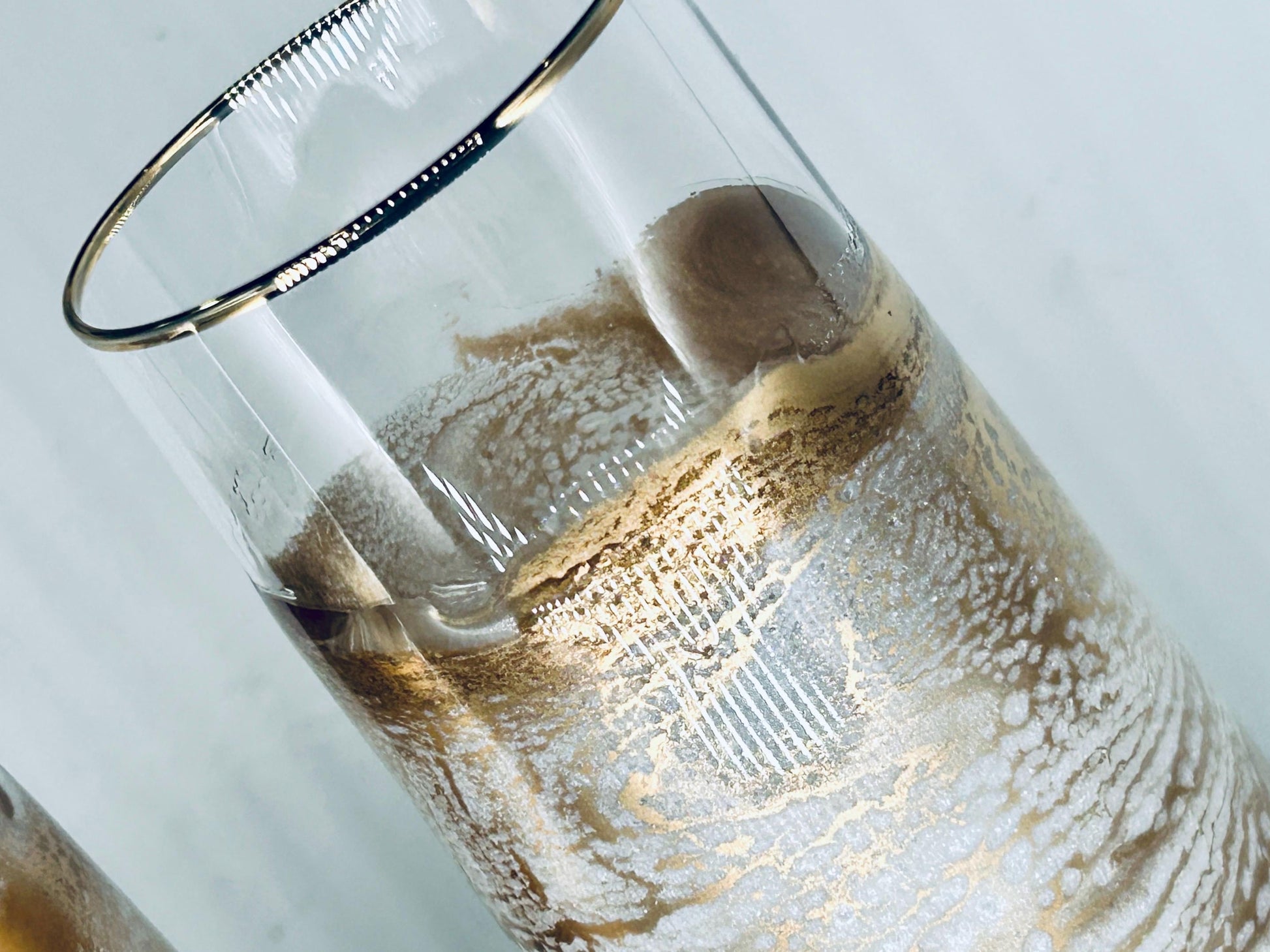 White Shimmer and Gold Wave Resin Art Stemless Champagne Glass Set of Two Customize 9.5 Ounce